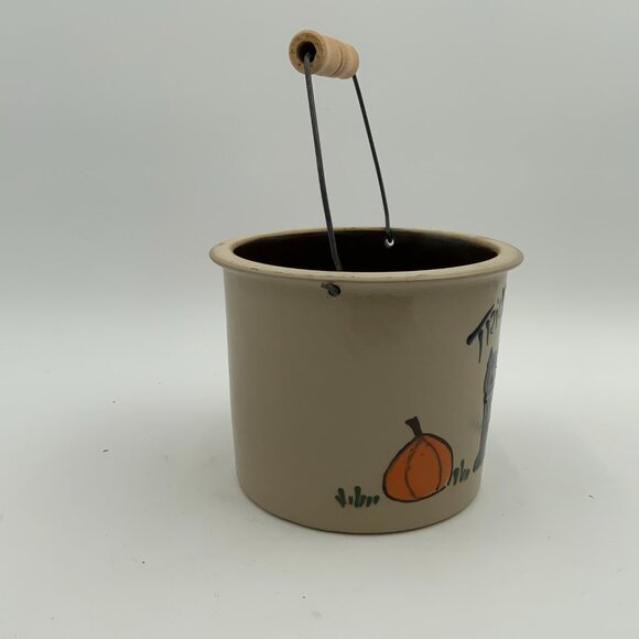 BBP Halloween Black Cat Salt Glaze Crock with Handle Beaumont Brothers Pottery - Picture 5 of 7